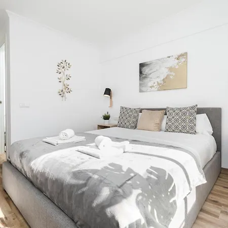 Fantastic Beachfront 3 Bedroom Playa Bella Rdr285 * Estepona